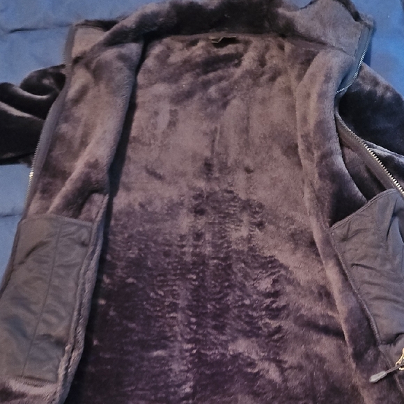 Cozy Black Teddy Jacket - Picture 9 of 11